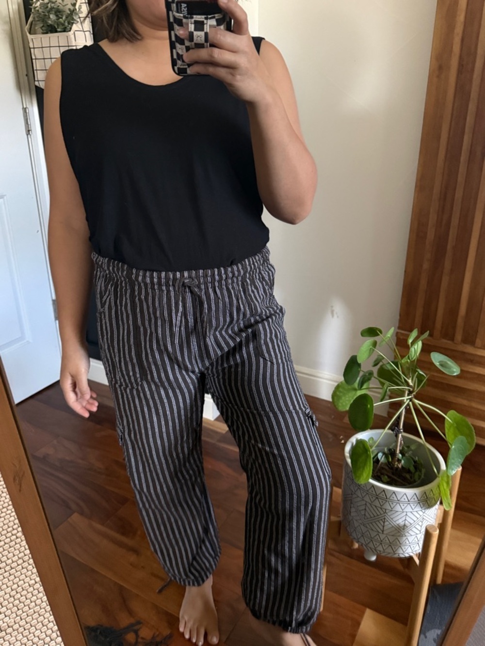 Casual No Brand Pull on Striped Pants. Size S barrel leg